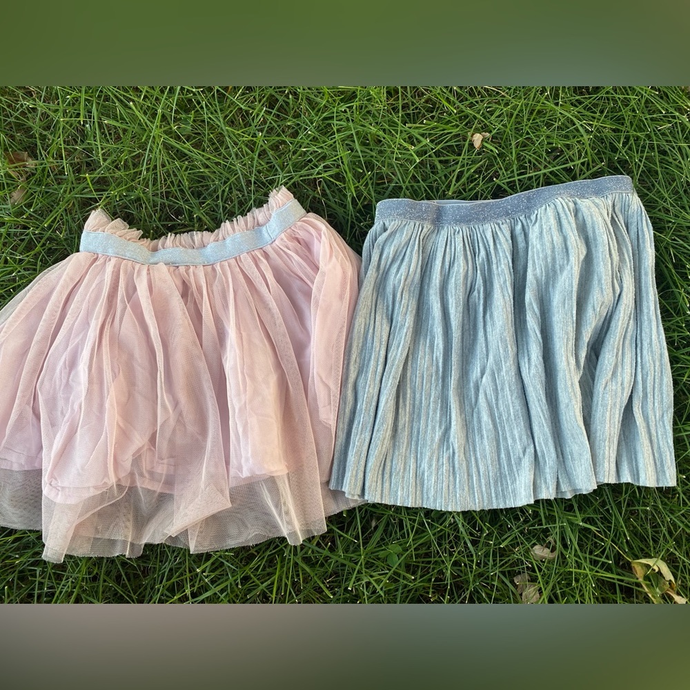 OshKosh B'Gosh Girls' Skirts (2) Size 4 & 5